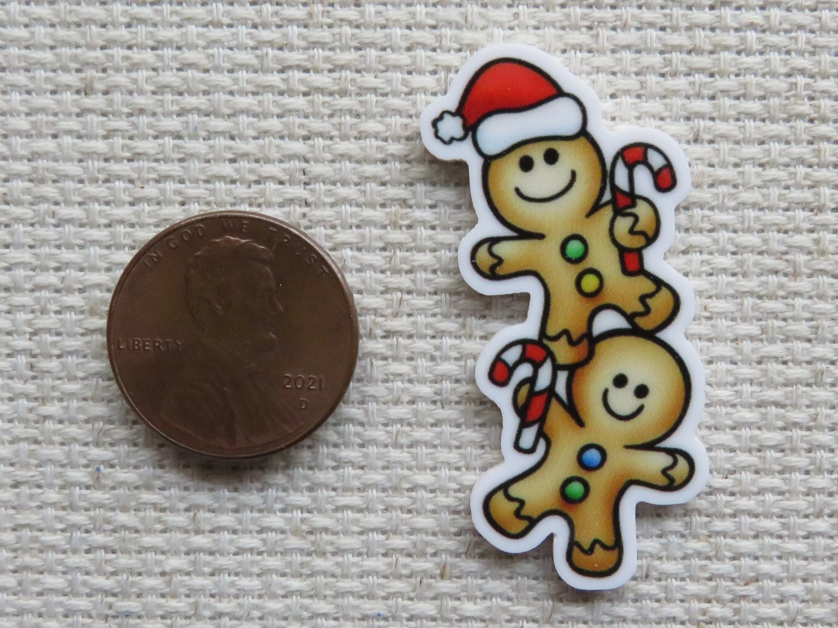 A Pair of Gingerbread People Needle Minder, Cover Minder, Magnet