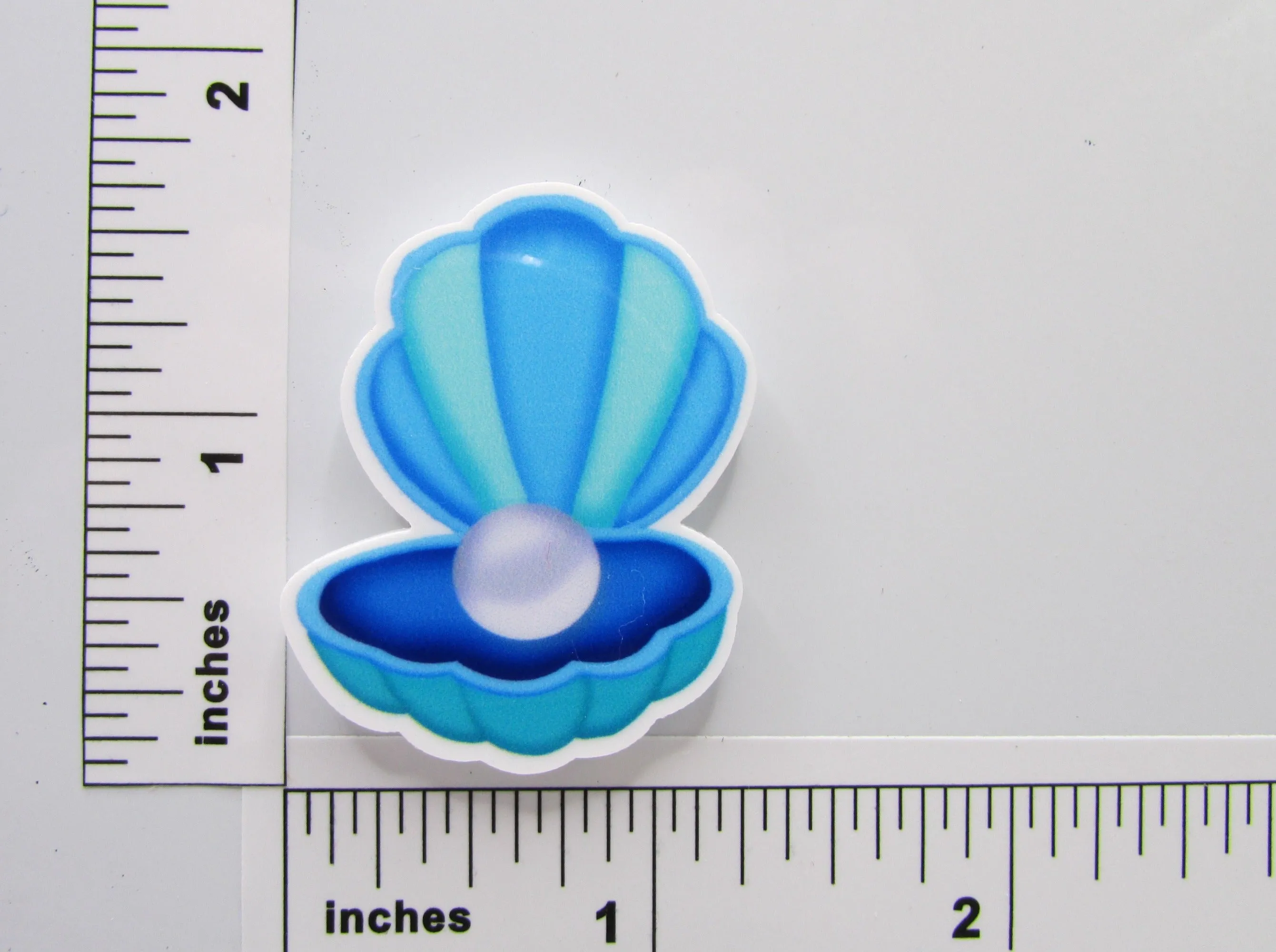 Blue Clam Shell with a Pearl Inside Needle Minder, Cover Minder, Magnet LAST ONE!