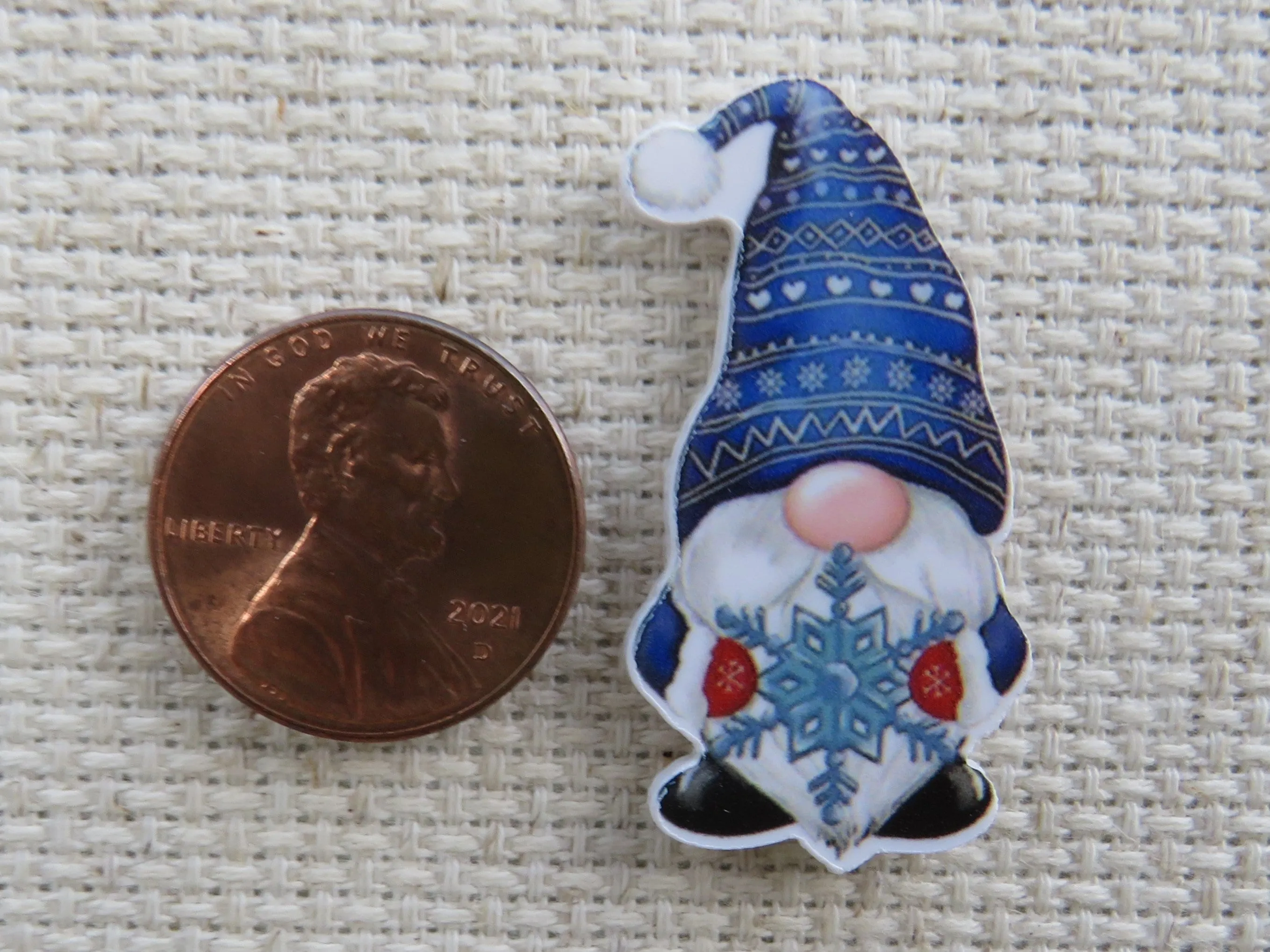 Blue Snowflake Gnome Needle Minder, Cover Minder, Magnet