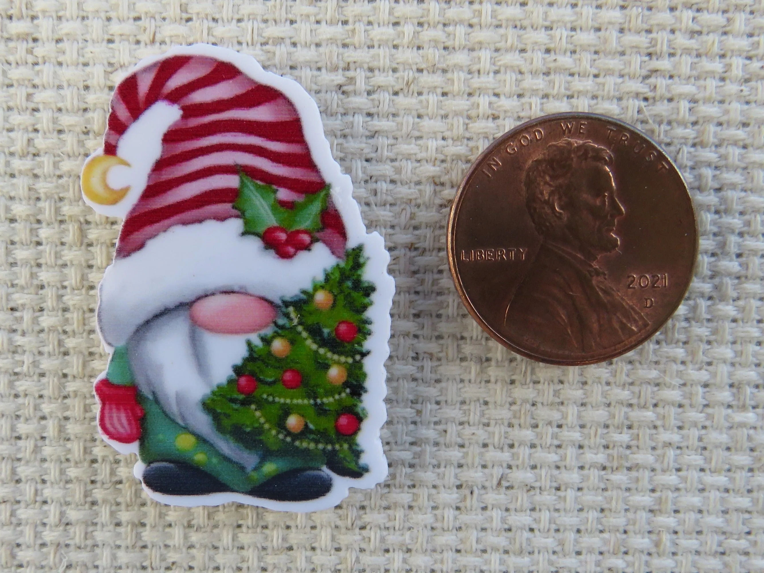 Christmas Tree Gnome Needle Minder, Cover Minder, Magnet