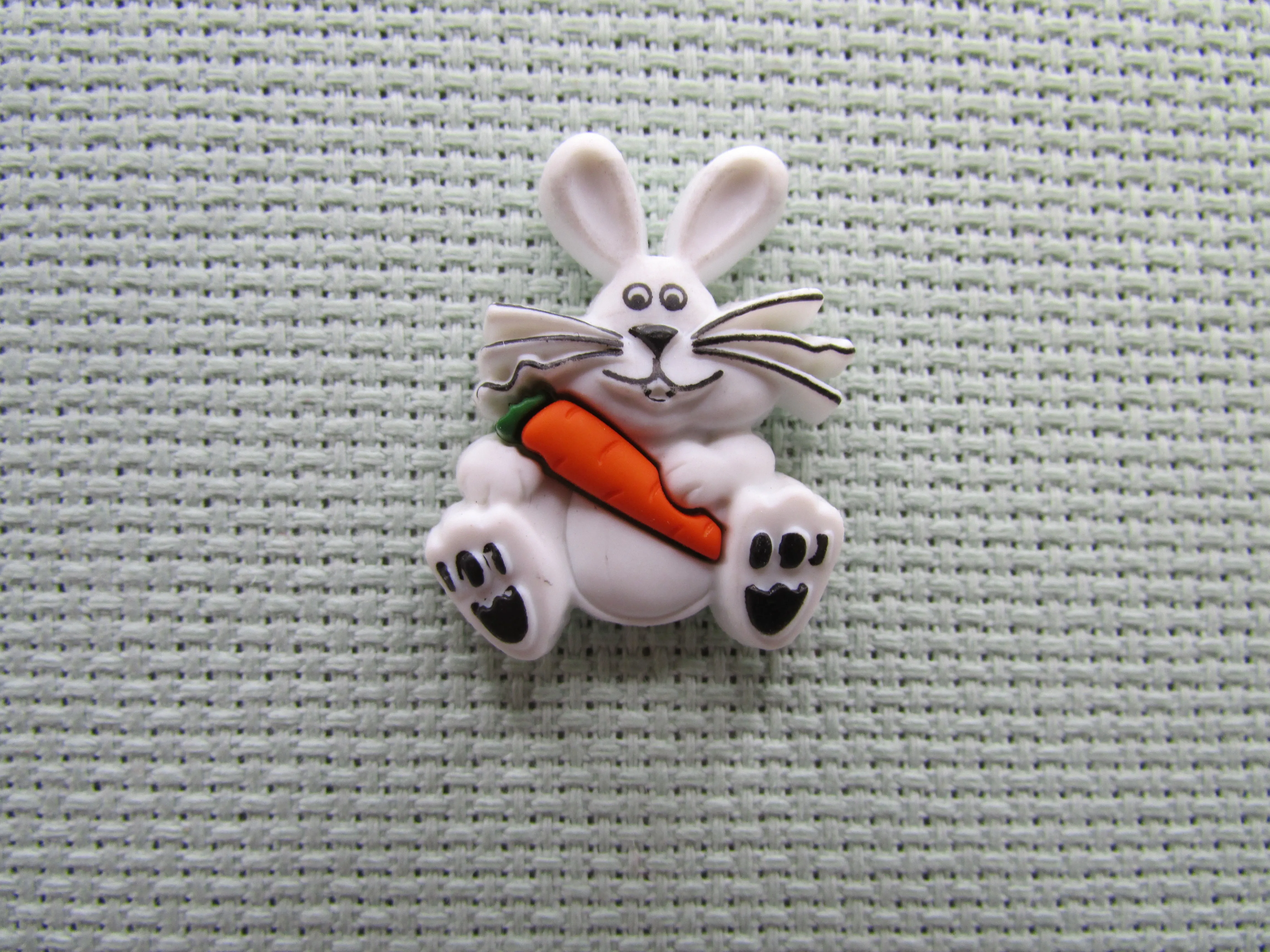 Easter Bunny Needle Minder, Cover Minder, Magnet