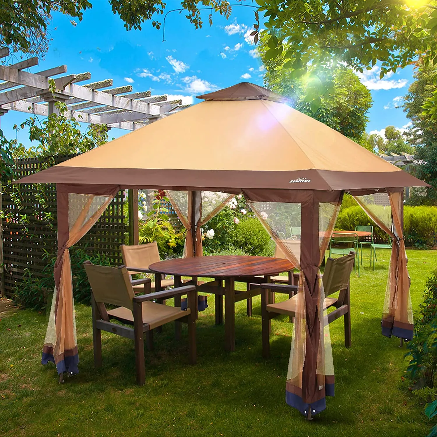 Instant Pop Up Patio Gazebo with Full Netting for Family Parties and Outdoor Activities