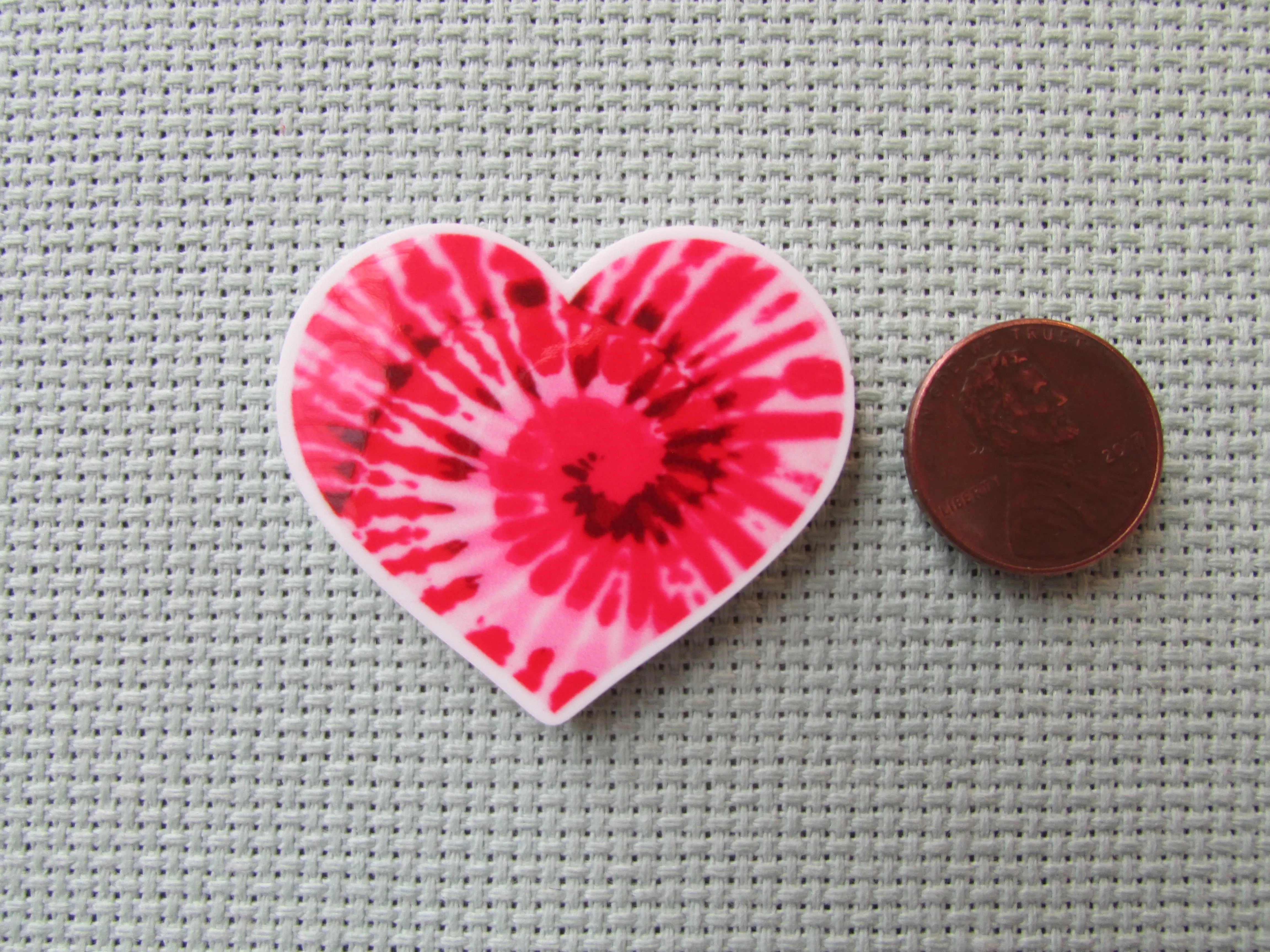 Pink Tie Dye Heart Needle Minder, Cover Minder, Magnet