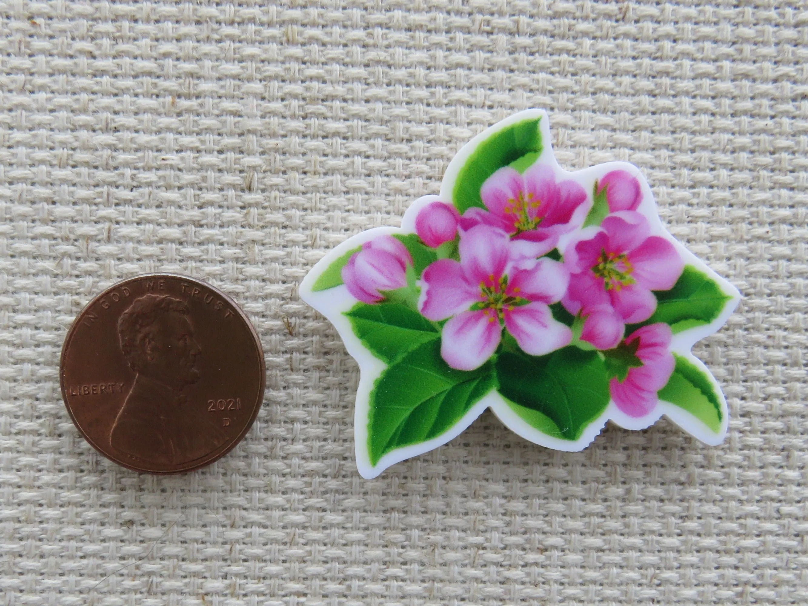 Pink Violets Needle Minder, Cover Minder, Magnet