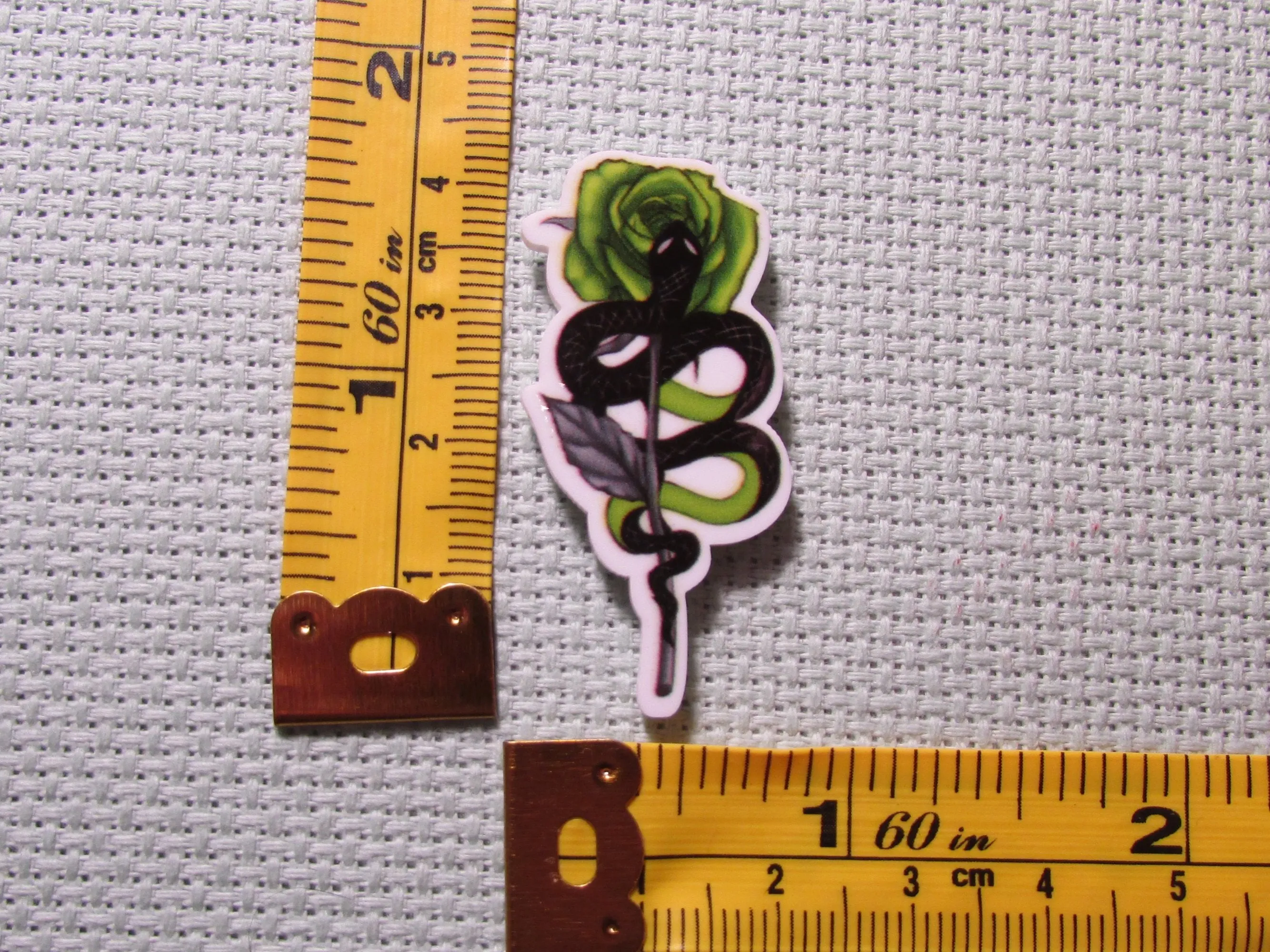 Snakes and Roses Needle Minder, Cover Minder, Magnet