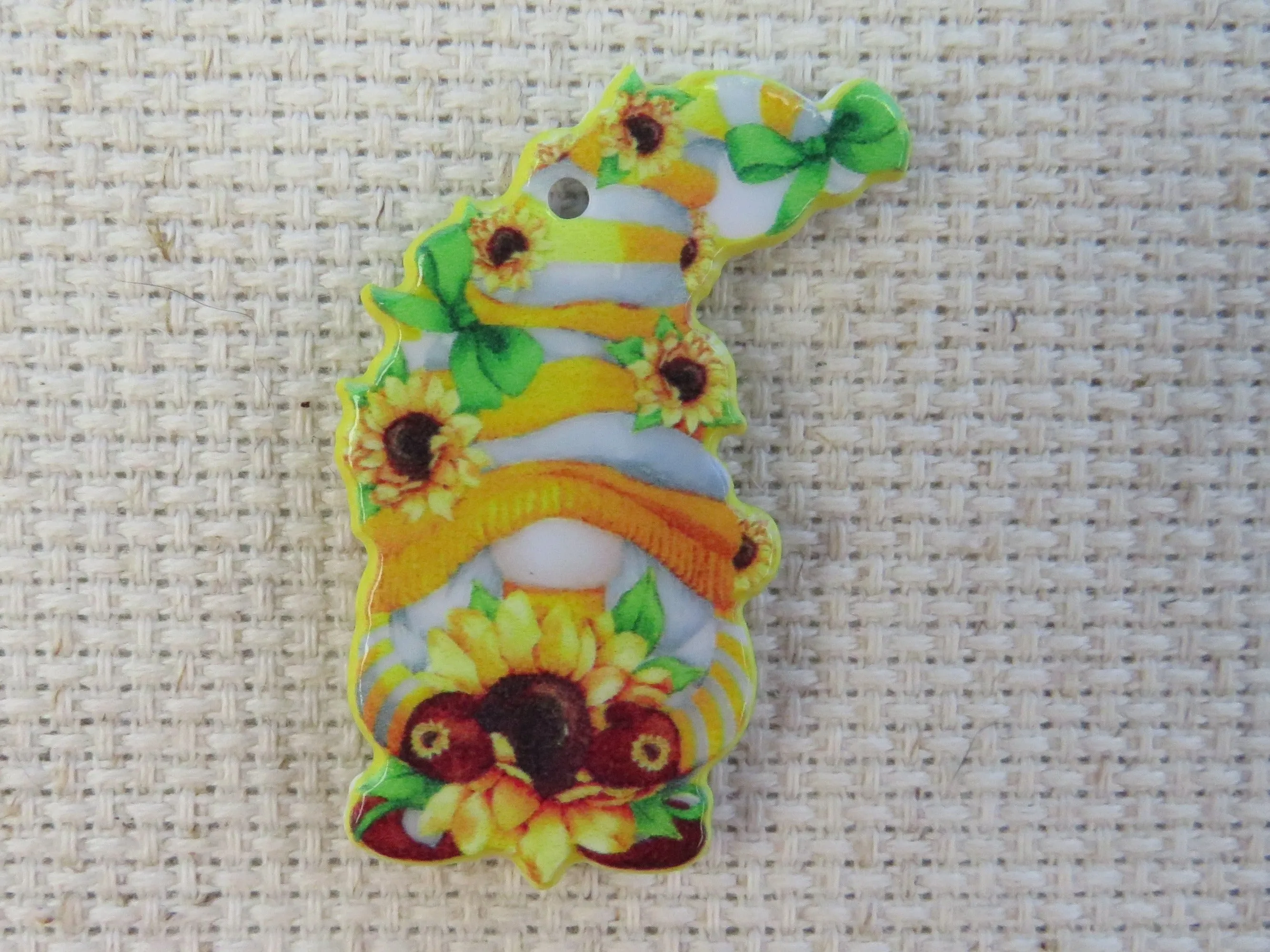 Sunflower Gnome Needle Minder, Cover Minder, Magnet